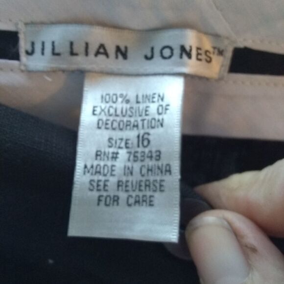 Jillian Jones capris  - Picture 3 of 4